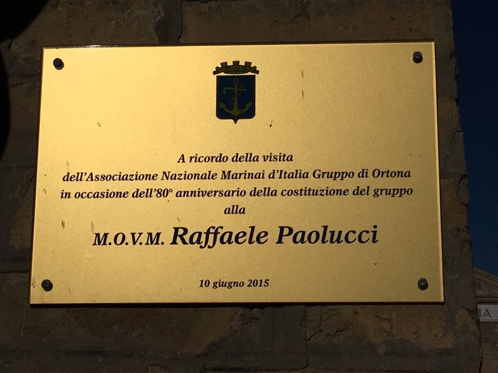 Raffaele%20Paolucci%27s%20tomb%2C%20Orsogna%20%2811%29.JPG